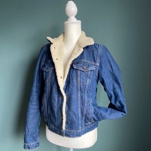 Levi's Sherpa-Lined Jean Jacket - Medium